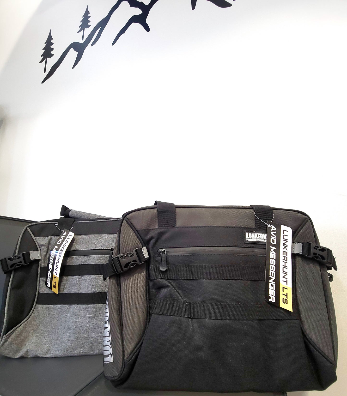 LTS AVID Messenger Bag